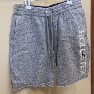 Hollister used small men’s shorts
